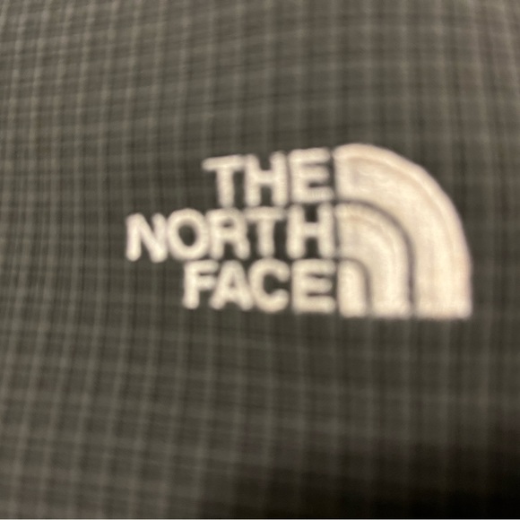 Women’s Heavier, large, The Northface grey (small checkered pattern) jacket. - Picture 6 of 16
